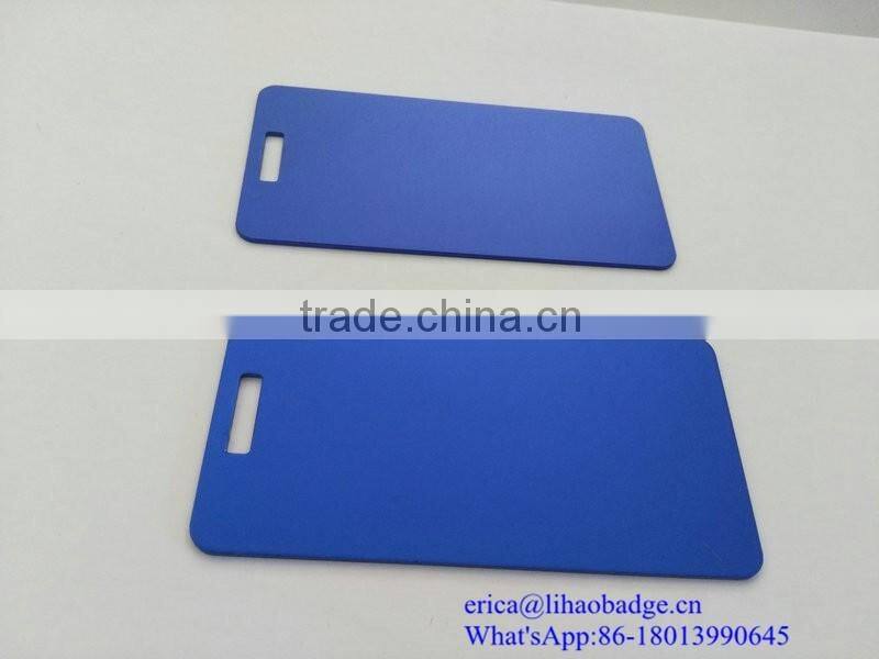 Factory Custom 2 Hole Hanging Plastic/Metal Nameplates