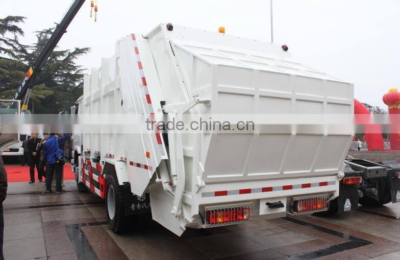 White HOWO Waste Collection Vehicle 266HP 4X2