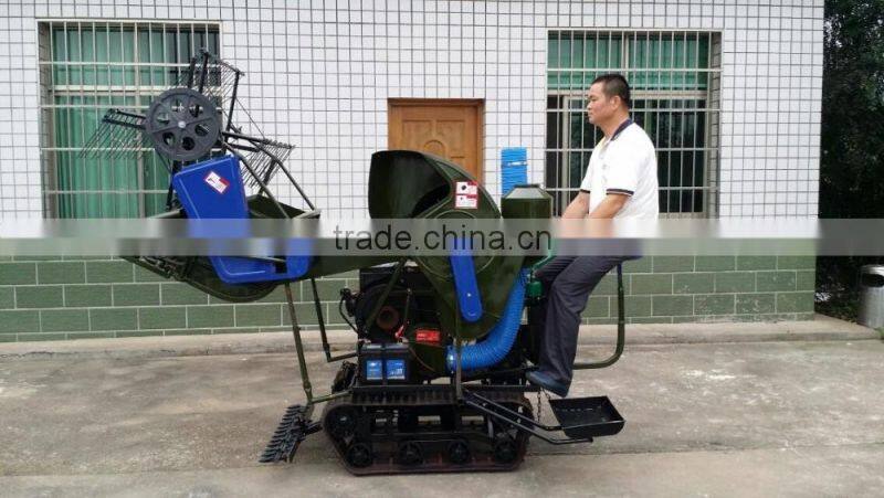 Crawler type mini grain harvester with driver seat