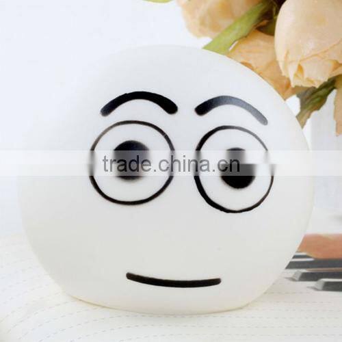 Supply creative fashion Colorful QQ expression lamp / Night Light