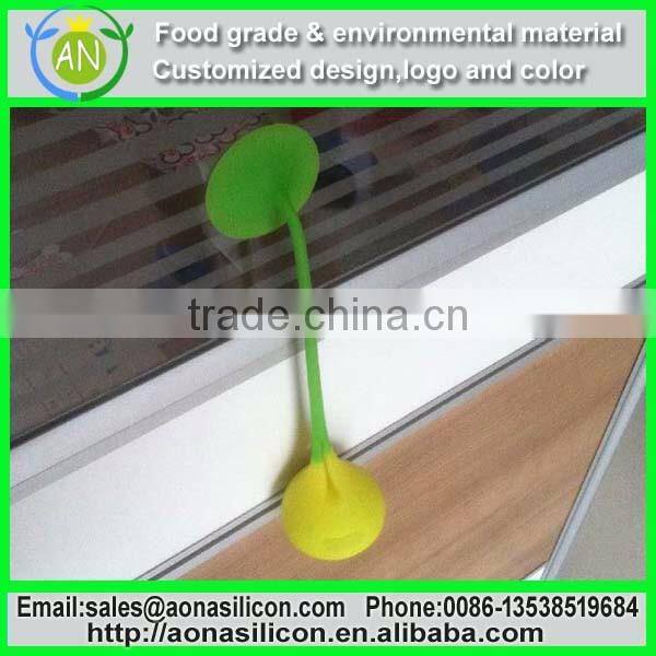 silicone case speaker with suction for phone bluetooth convenient use