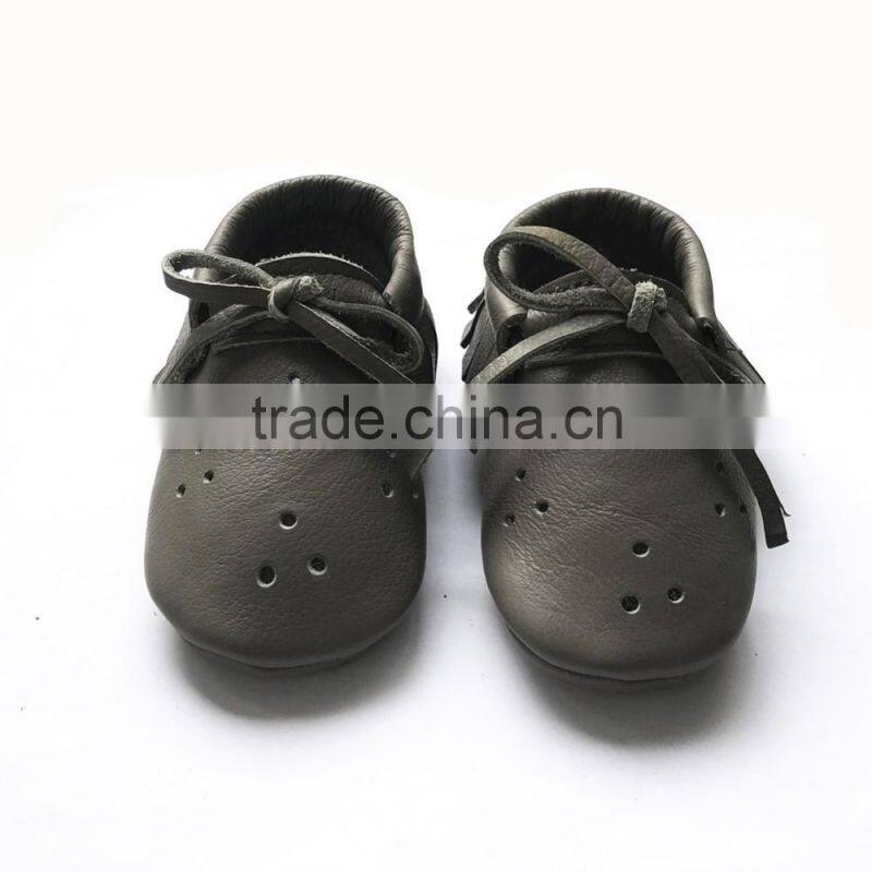 Wholesale Hard Sole Prewalker Boys Girls Leather Baby Shoes Moccasins