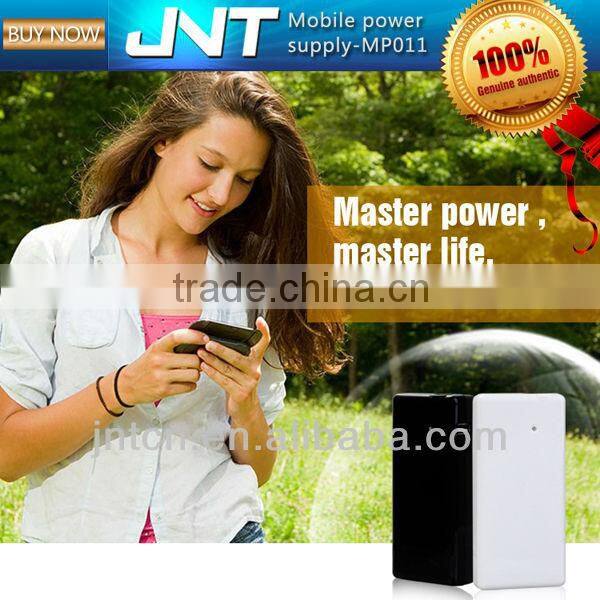 220V 4000/4400/5200/5600mAh universal portable plug-in mobile phone wall charger power bank with AC connector MP011