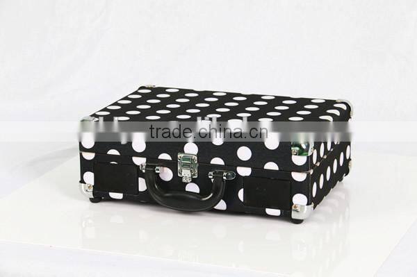 Briefcase Portable Vinyl Record Player for LPs