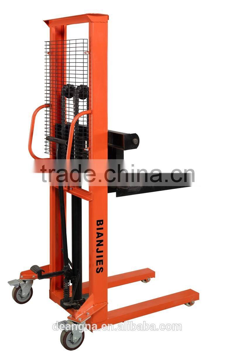 Warehouse ised c-type steel on the mast stacker machine