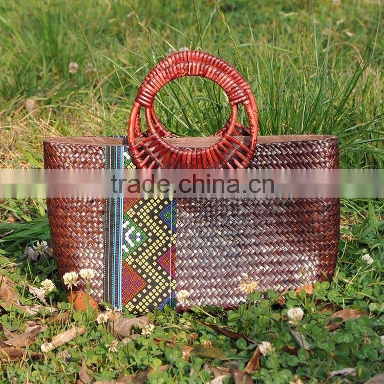 Hot selling cheap ladies handbag thailand straw bag for women vacation on beach bag