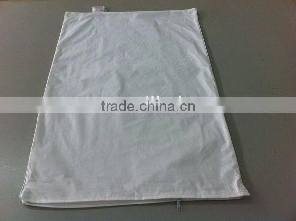 Overlocking Printed Pillow SHELL