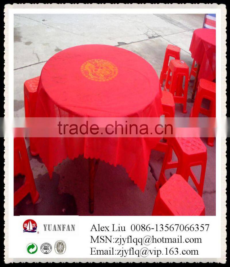 Red non-woven fabric used for disposable tablecloth