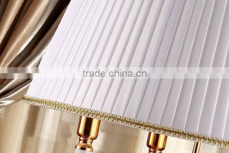 Concise design white fabric lampshade four heads crystal table lamp
