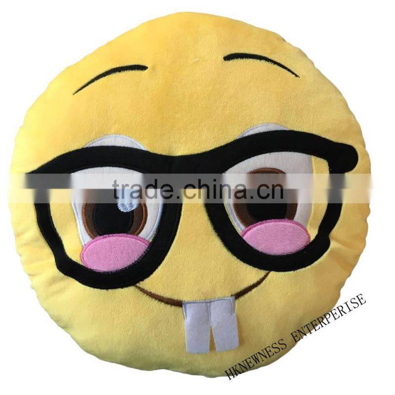 Cheap Wholesale Custom sew plush whatsapp embroidered emoji pillow