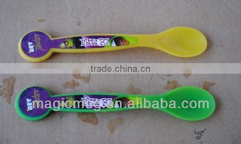 cold plastic colour changing spoon