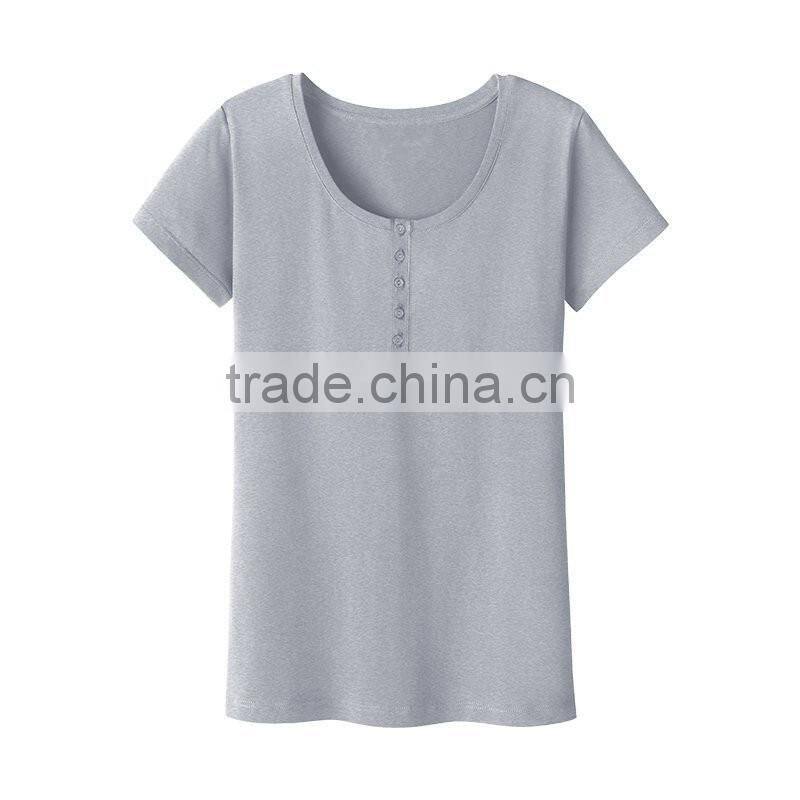 Plain no brand short sleeve cotton t-shirt with fastener for girls