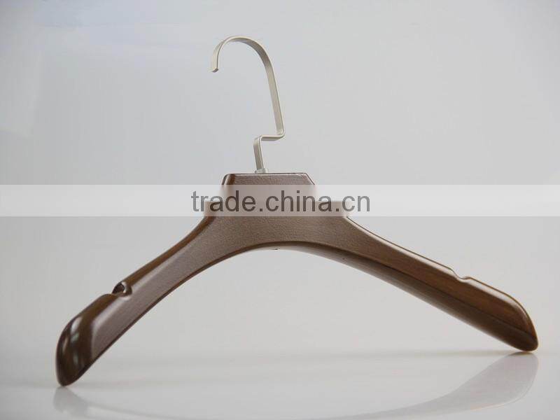 luxury brown matches wooden hanger with notch for wholesale
