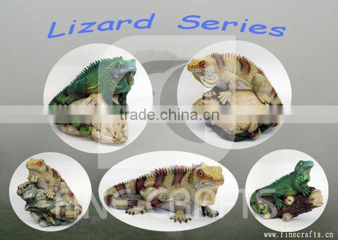 Resin lizard figurine ornament