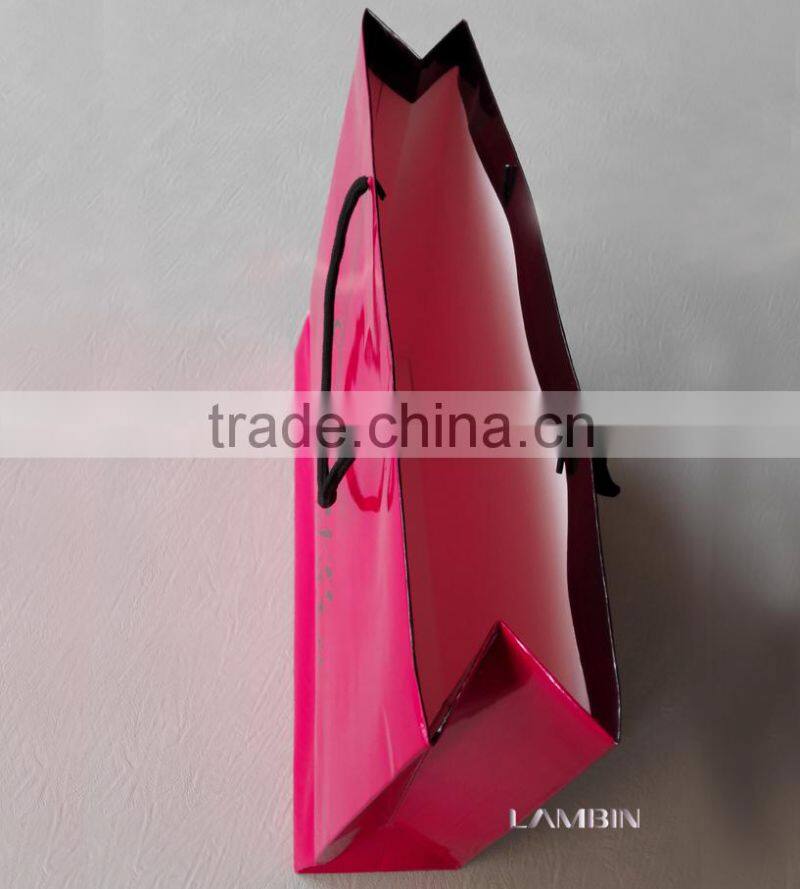 Top quality paper hand bag for fashionable wool women swearter