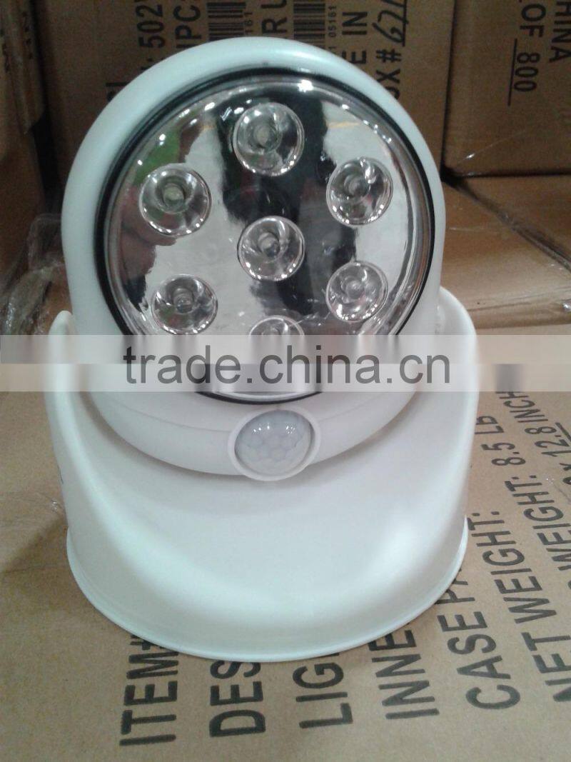 7 LED wireless motion sensor and light sensor light