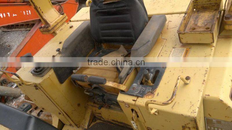 CAT D5M bull dozer, also d5 caterpillar bulldozer parts