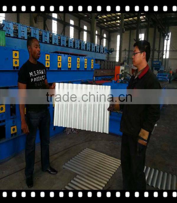 Corrugated 380V Roof Panel Roll Forming Machine With Chain Transmission