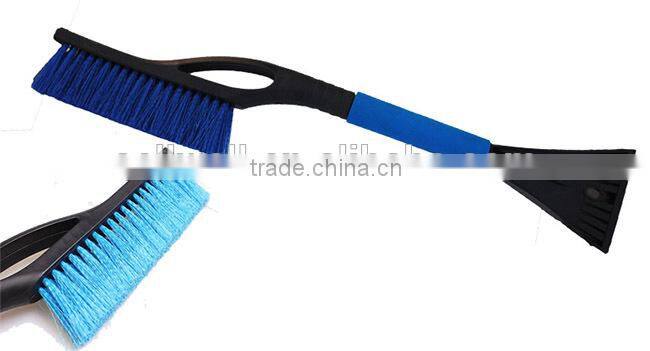 Heavy-duty snow removal brush with ice scraper soft snow removal brush