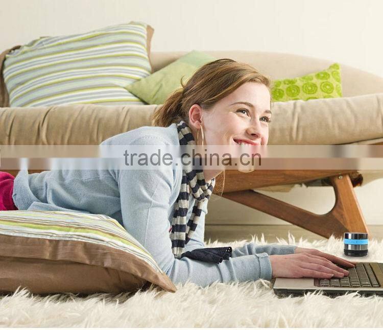 Super Bass Metal Portable Bluetooth Speaker with FM Radio