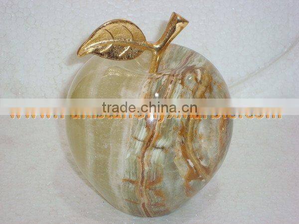 PAKISTAN SUPPLIER WHOLESALE 2017 NATURAL STONE ONYX APPLE WITH BRASS LEAF HANDICRAFTS