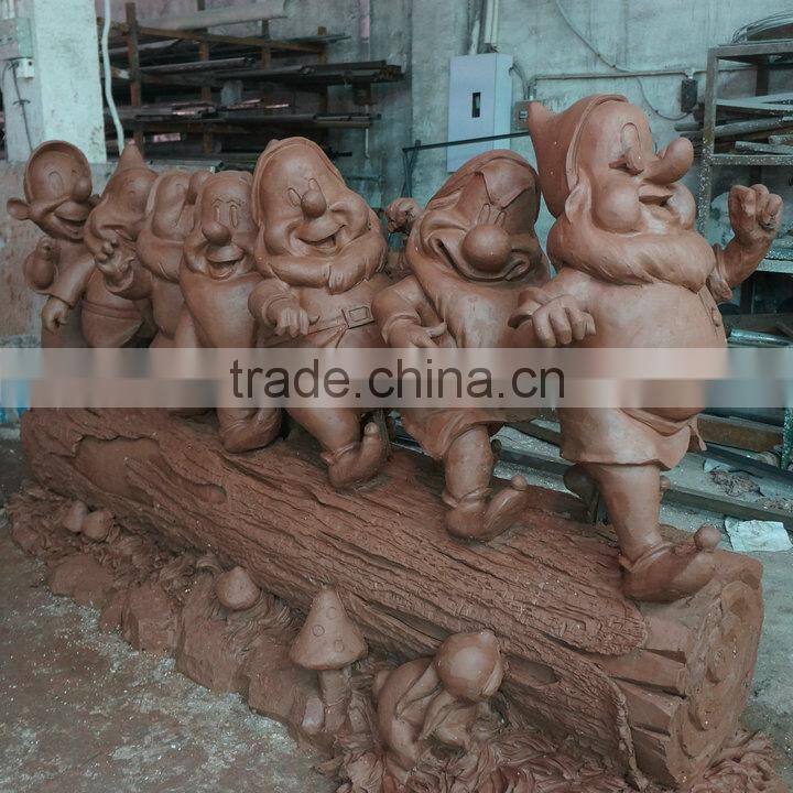 Strong snow white with 7 small man figure