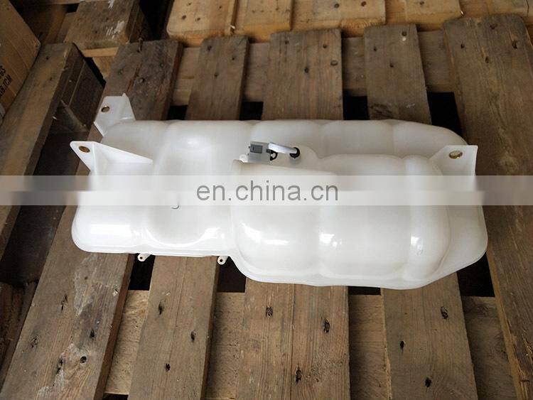 Coolant Expansion Tank Oem 1674918 for VL FH/FM/FMX/NH Truck Radiator Water Tank
