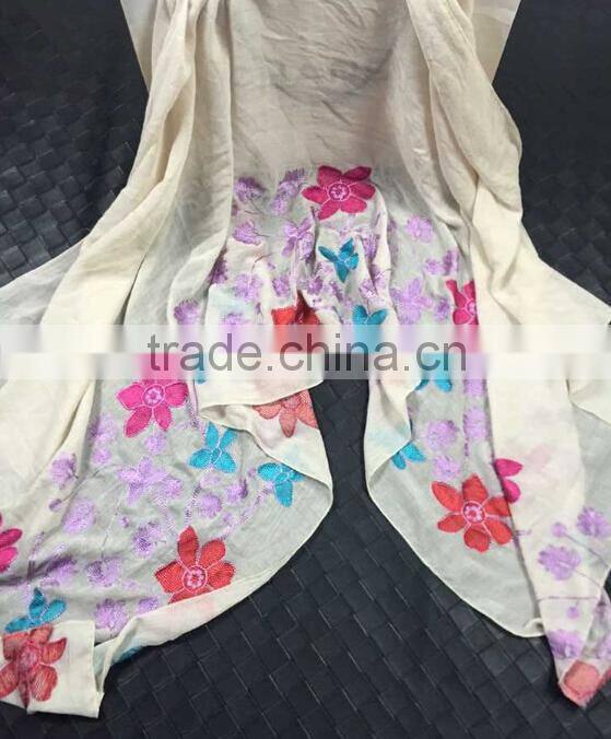 New Style Viscose Colorful Flower Fashion Woman Shawl Embroidery Designs