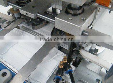 Auto feeding mask welding machine