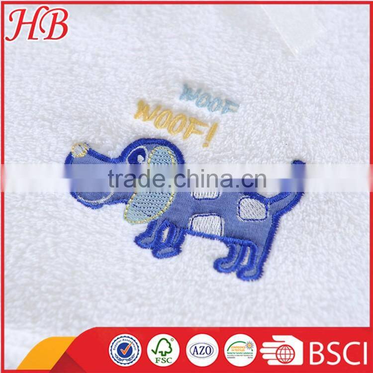 plain dyed embroidered knitted 2pcs coral fleece baby blanket