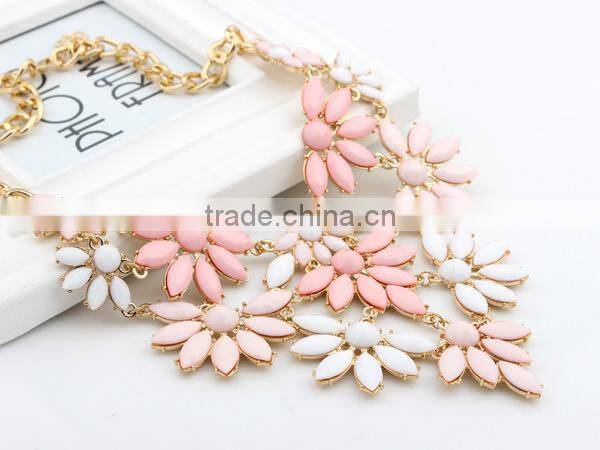 Leaf Flower Vintage Choker Collar Pendant Statement Necklace Women Necklaces & Pendants Fashion Necklaces for Women 2014
