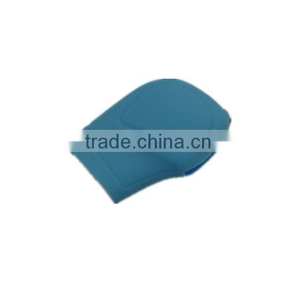 Non-slip & anti-cold soft silicone car gear shift knob cover