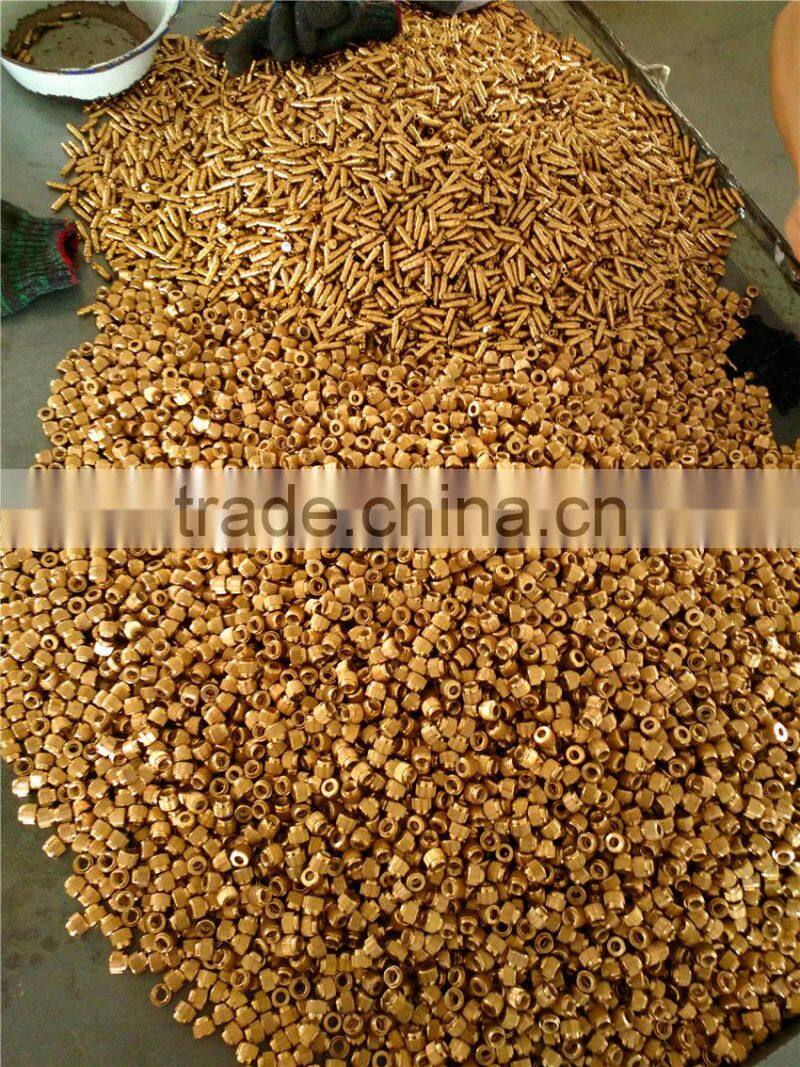 brass air tire chuck with 1/4-inch (6.35mm) hose barb