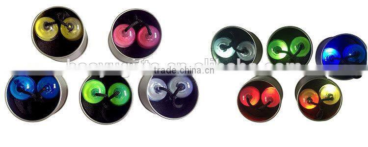 2017 New Product Fidget Toys Thumb Chucks With LED Light Fidget Yo yo