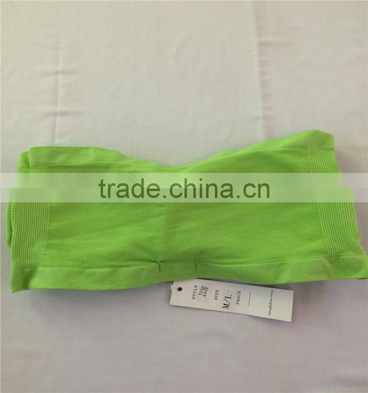 2016 seamless yoga bra with removable pads