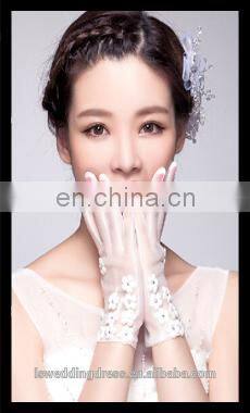 WG0002 The most fashionable and graceful wedding gloves