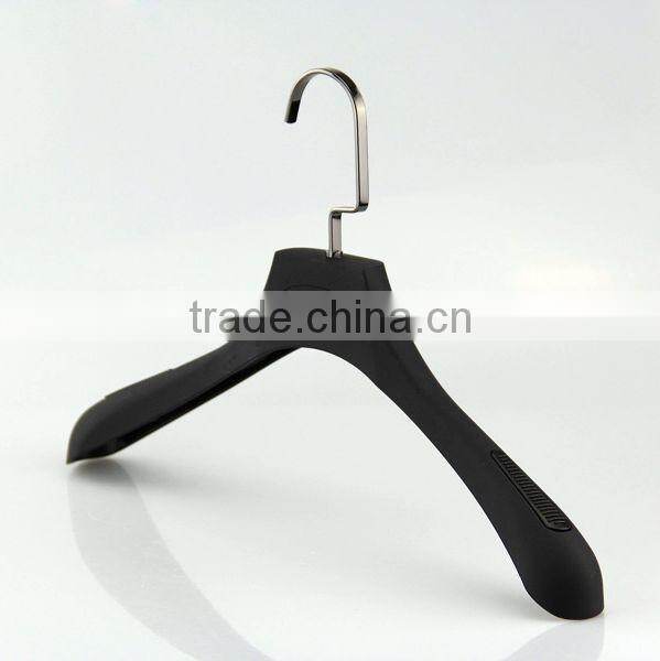 fashion high end plastic hanger anti-slip rubber hanger for clothes