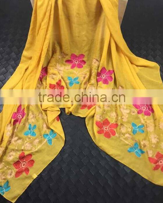 New Style Viscose Colorful Flower Fashion Woman Shawl Embroidery Designs