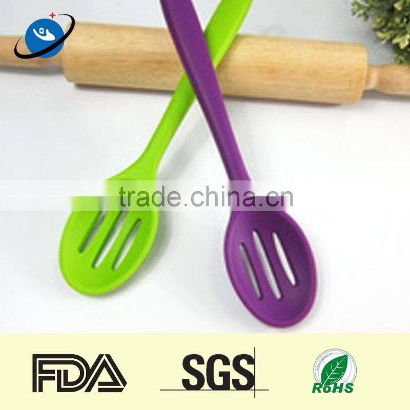 Colorful food grade silicone slotted spoon for noodle