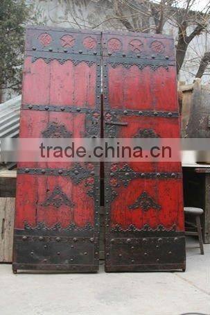 chinese antique red wooden folding doors