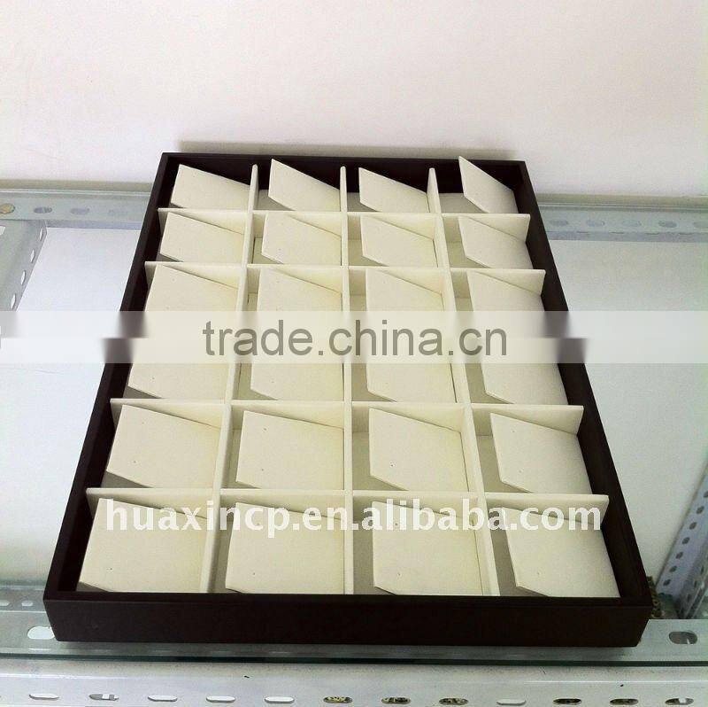 China hot selling wooden jewelry trays display tray