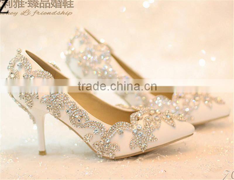 OW14 New design Wedding shoes crystal low heel shoes