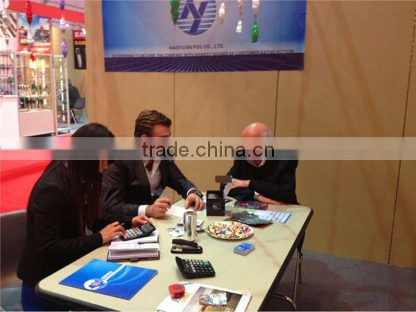 Nail art foil roll for soak off gel nail polish remover