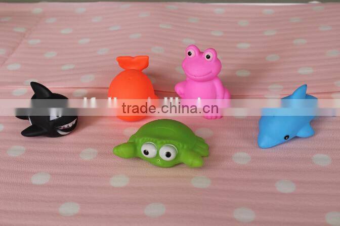 customized cartoon design silicone baby bath toy ,Bath toys wholesale