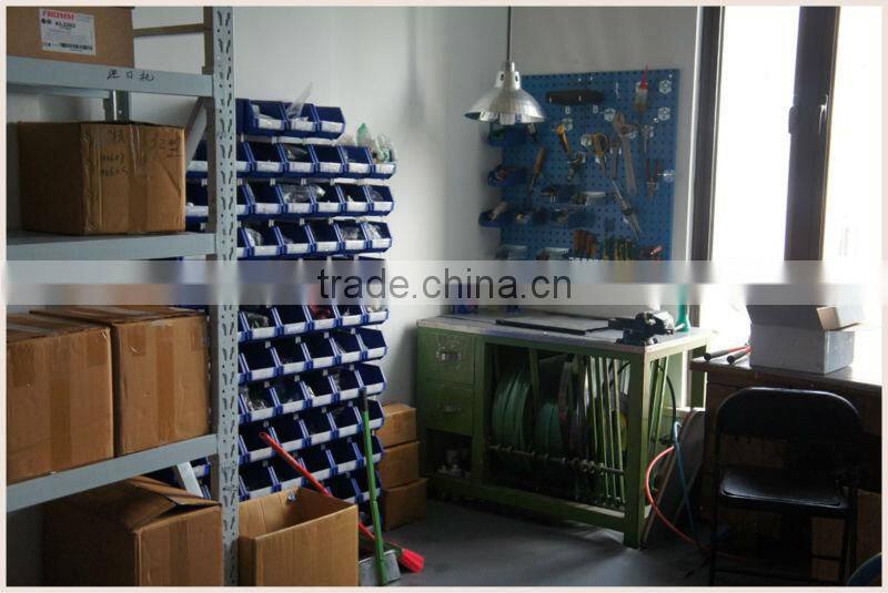 Economic strapping tool component tension wheel