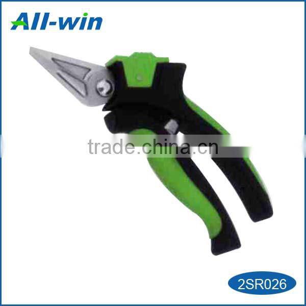 high-quality metal garden pruning shear for cutting twigs