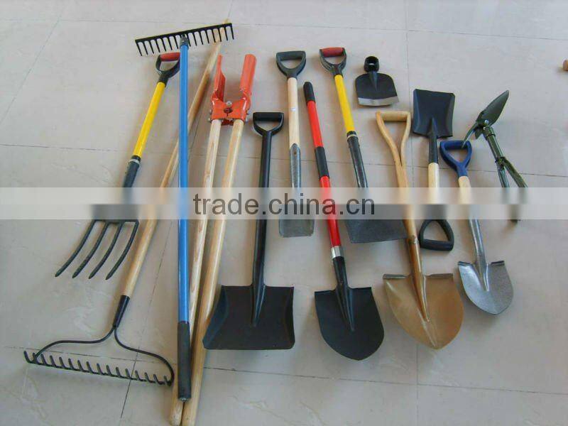 2013 new painted TUV/GS standard fiberglass poly grip S512D snow, fire and garden shovel with fiberglass and wooden handle
