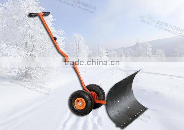 plastic snow shovel/snow spade