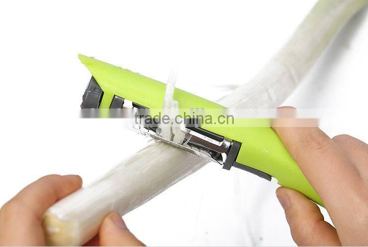 Cute Kitchen Tool , Hand Adjustable Multifunction Tri-Blade Peeler