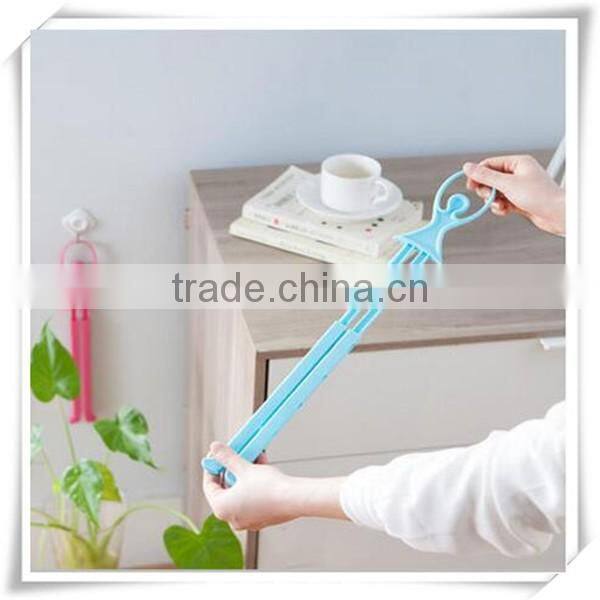 Hot selling Retractable shoe bracket shoe tree , home furniture length boots plastic adjustable shoe tree manufacturer